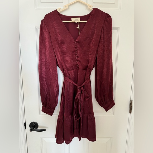 Vici Pick of the Patch Long Sleeve Satin Dress size small - Picture 1 of 3